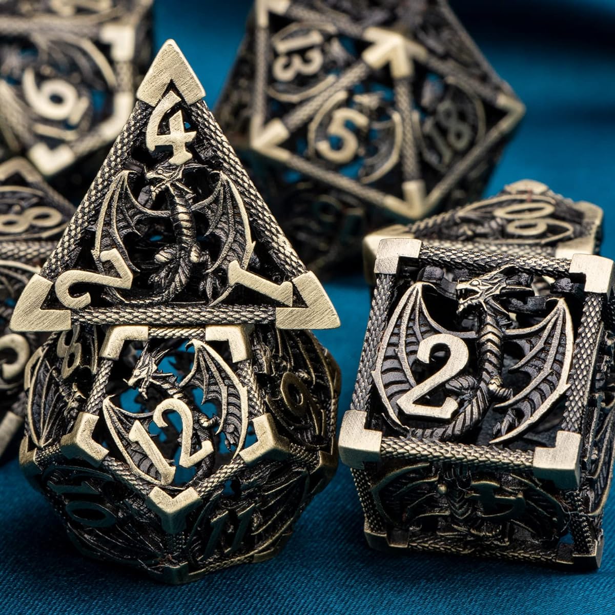ARUOHHA 7pcs Hollow DND Metal Dice Set Role Playing Dice with Gift Box Large Polyhedral Dice Dungeons & Dragons Warhammer Pathfinder MTG 6 Sided D&D Dice D20 D12 D10 D8 D6 D4