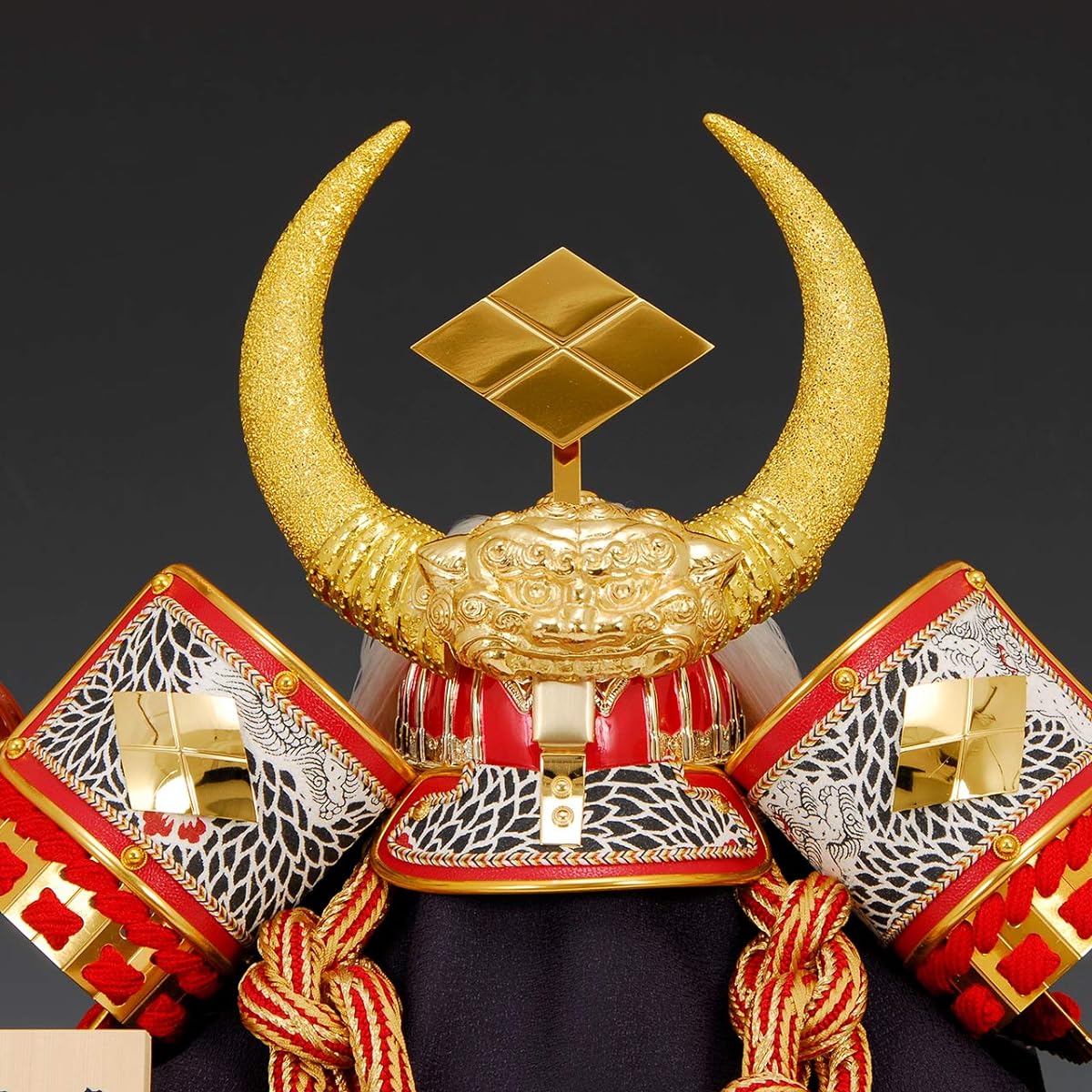 k103 Takeda Shingen helmet case decoration