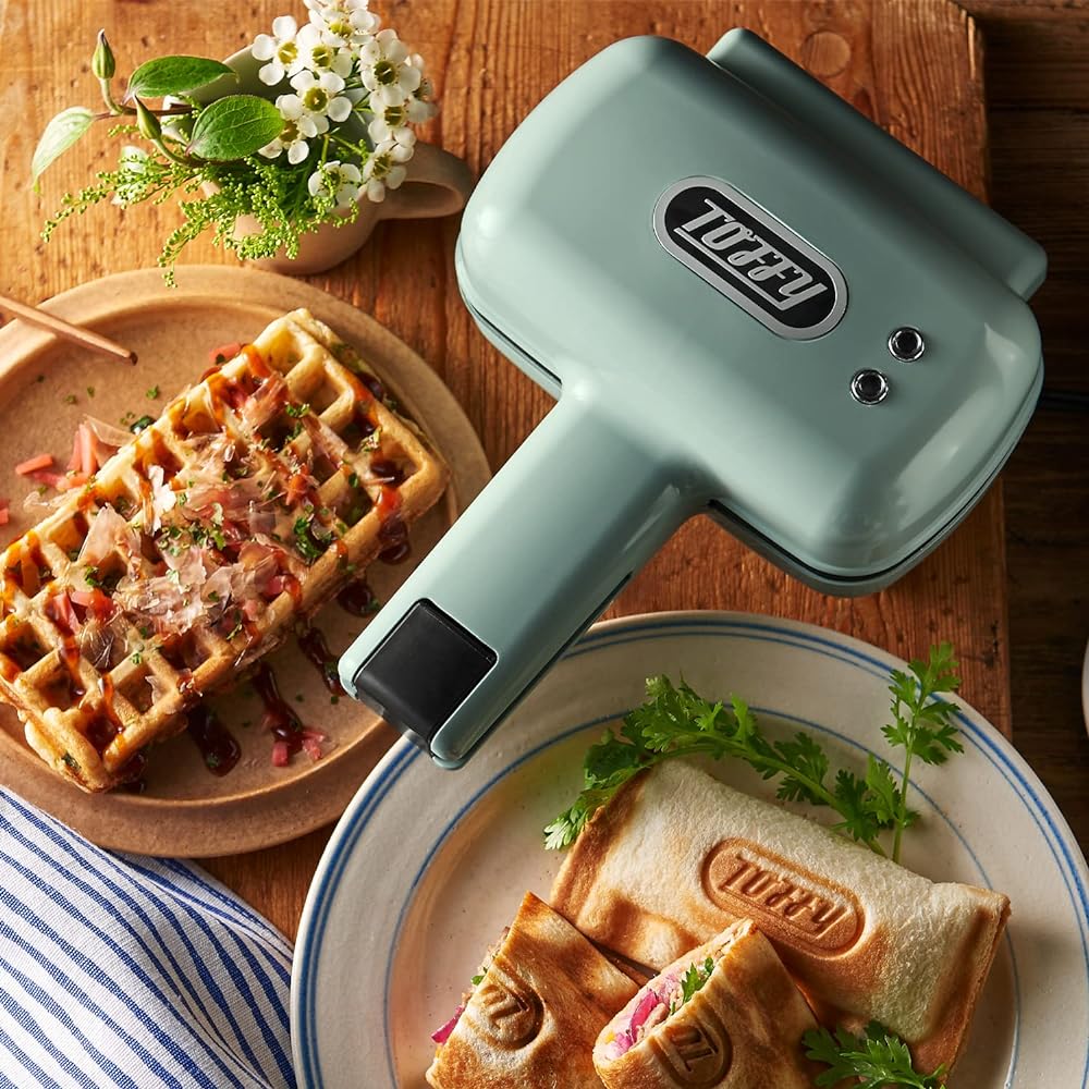 [Toffy] Half Hot Sand Maker <Plate Replaceable> K-HS5 (Pale Aqua) Half Hot Sand/Waffle Plate 2WAY Eating Size Plate Washable Switch ON/OFF K-HS5-PA
