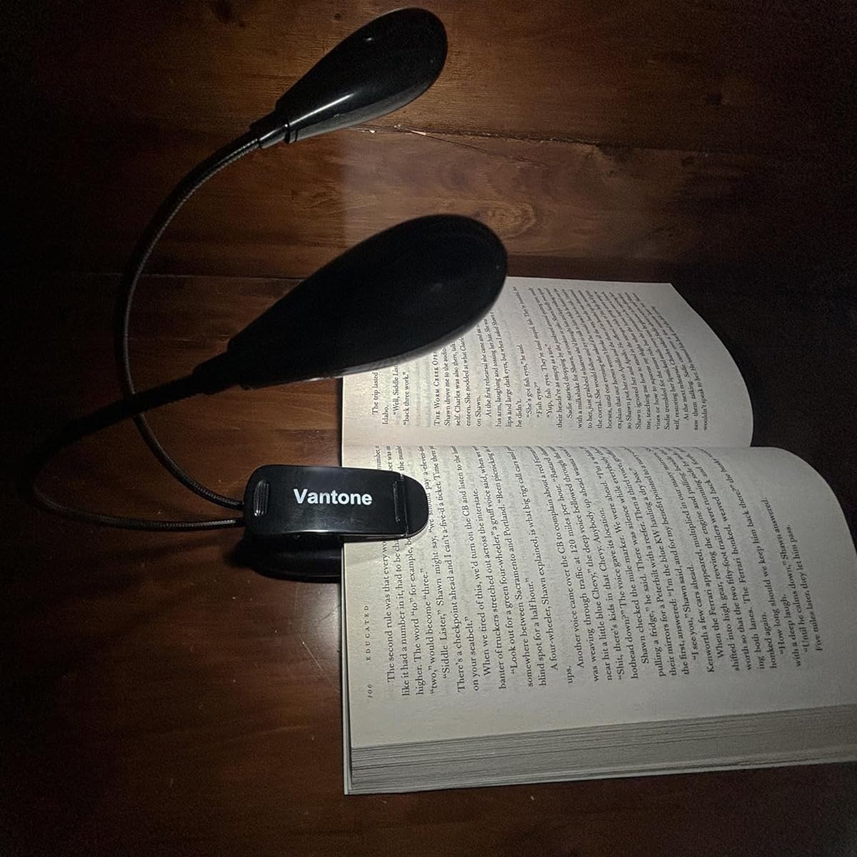 Music Stand Light Clip-on LED Book Light Dual Neck 6-LED Powered by USB and AAA Battery Portable Bedside Reading Light Adjustable Brightness Level