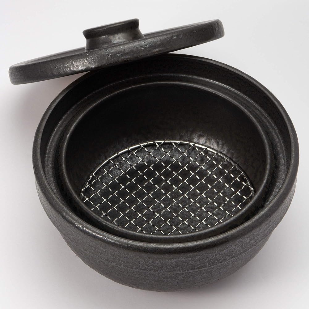 Hase Seito Haseen Otoko Anhydrous Earthenware Pot, Black Kiln, Direct Fireable, Can Be Opened, Microwave Oven Safe, Recipe, Wire Mesh Included, Iga Ware, Made in Japan NAZ-01