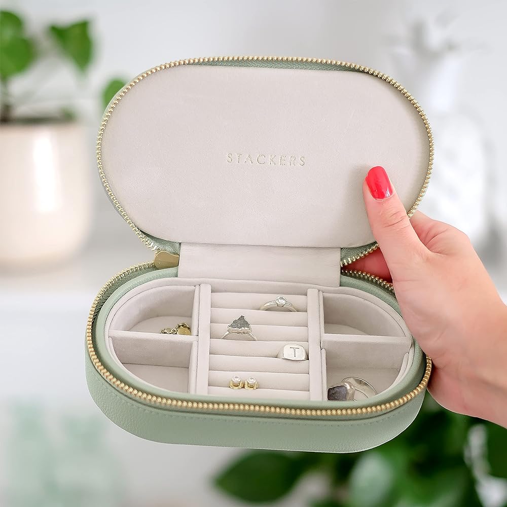 STACKERS LONDON Travel Jewelry Box Oval Sage Green/Stackers SAGE GREEN Travel Box Oval (Sage Green)