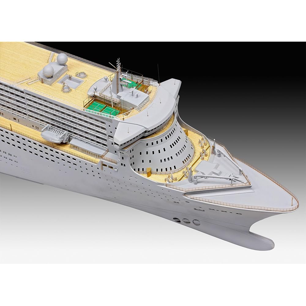 German Revell (Revell) 1/400 Queen Mary 2 Premium Edition Plastic Model 05199