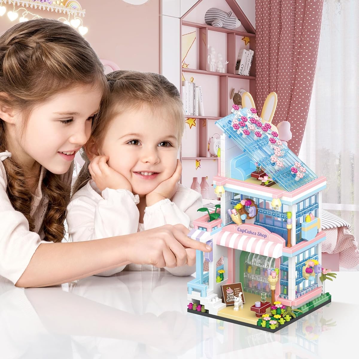XIU Streetscape House Building Blocks Toys (1036 Pieces) Mini Street View Building Blocks Set MOC Candy Store Blocks Kit Creative Gifts for Adults Ages 8+ (Dessert Shop)