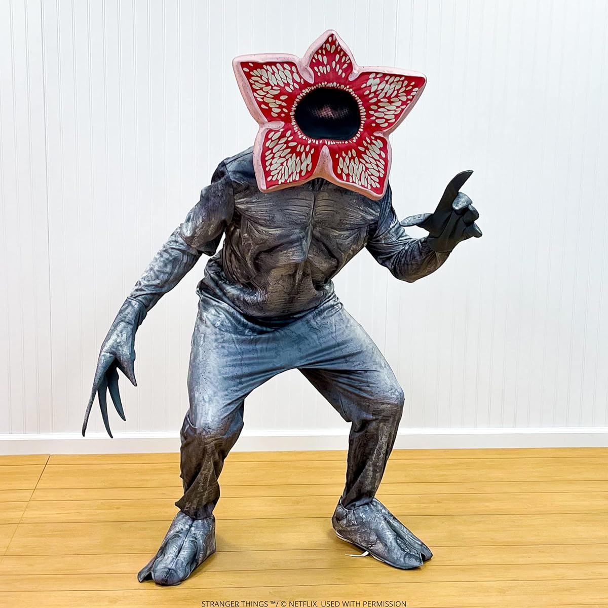 Demagorgon Pop! Mask Funko Stranger Things Costume Mask Accessories and Wall Art, Demagorgon, Regular fit, Oversize look