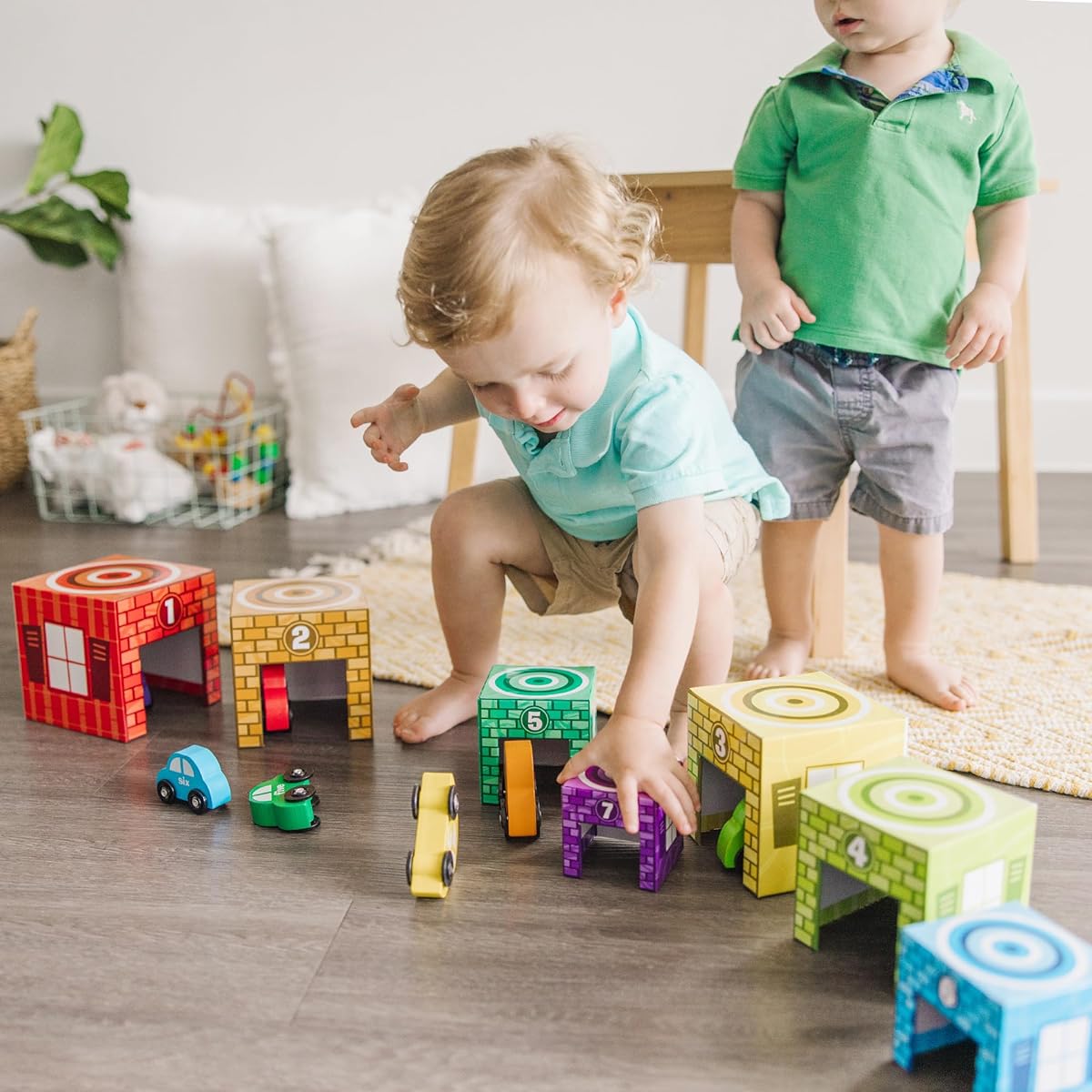 Melissa & Doug's Nesting & Sorting Garages & Cars [Parallel Import]