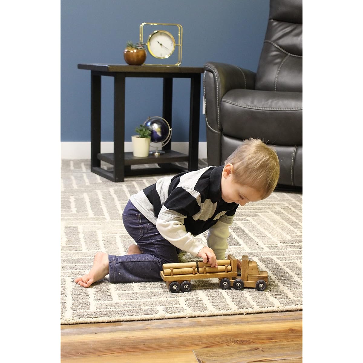 AmishToyBox.com Log Truck Wooden Toy Made by the Amish in Lancaster County, Pennsylvania Includes 6 Removable Logs