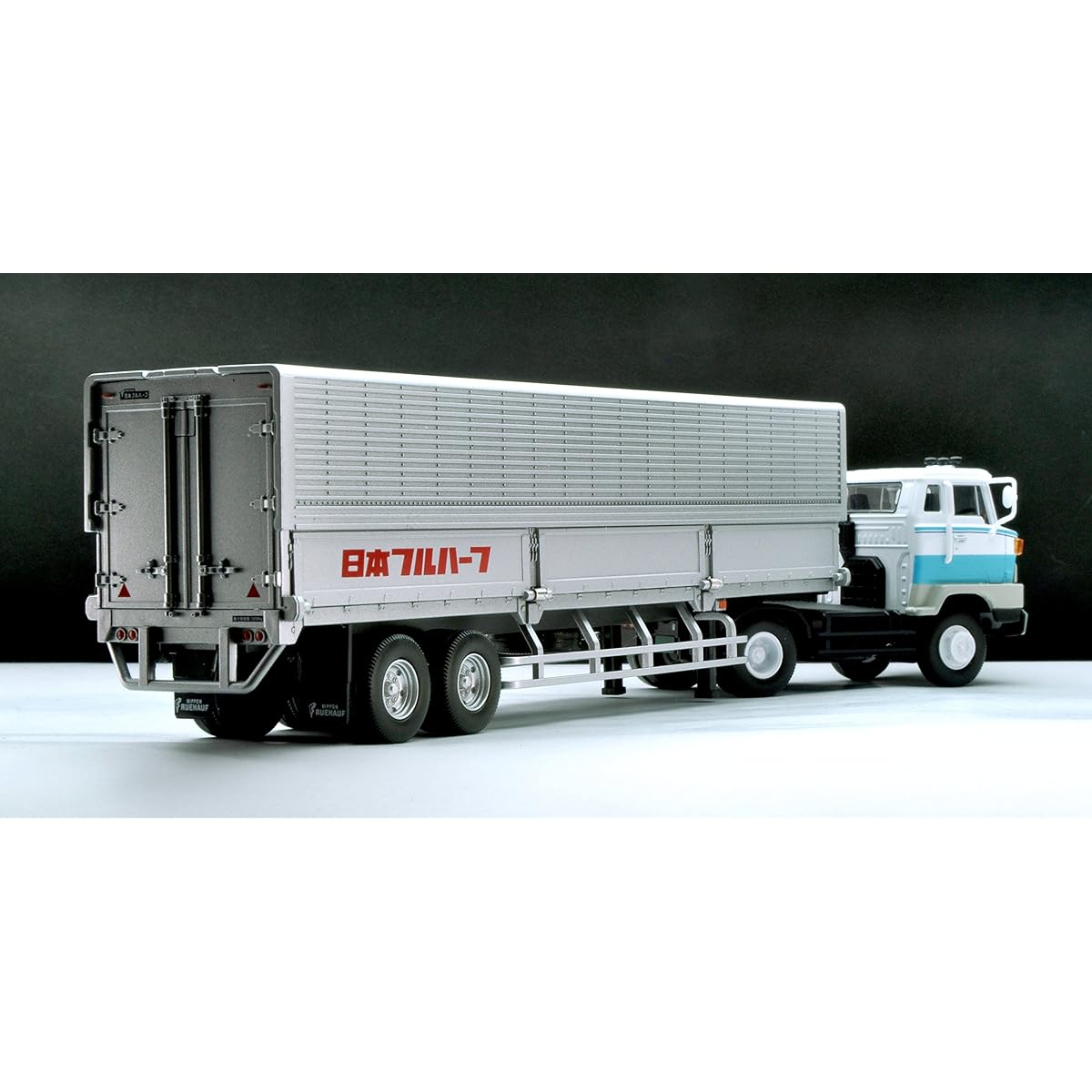 Tomica Limited Vintage Neo 1/64 LV-N167a Hino HE366 Wing Roof Trailer (Nippon Fruehauf FPR239) White/Blue Finished Product
