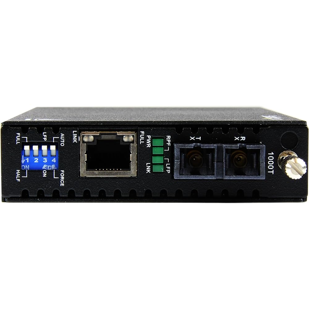 StarTech.com Gigabit Ethernet Optical Media Converter Multimode Support Up to 550m Extension RJ-45 (Female) to Fiber Optic SC Duplex (Female) ET91000SC2