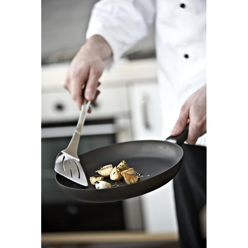 CLASSIC-Saucepan 18CM/1.5L (with lid)
