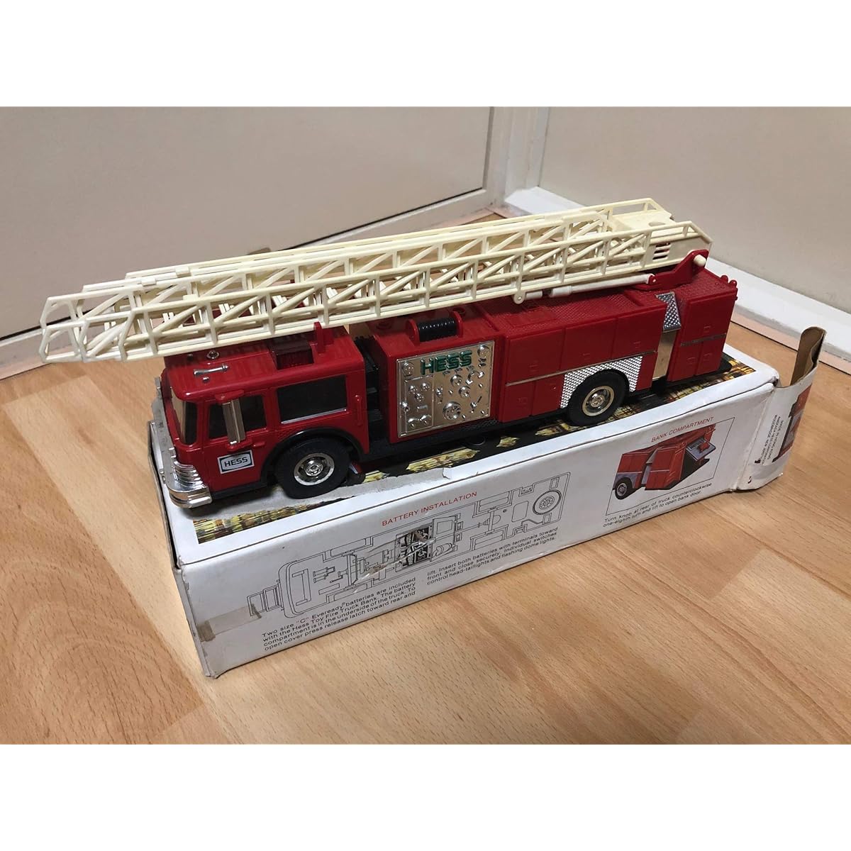 Hess 1986 Fire Truck Bank by Hess