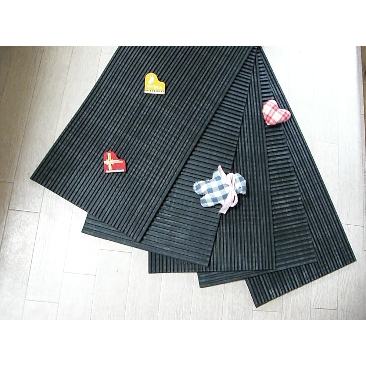Electone soundproof anti-vibration mat 1cm (thickness) x 30.3cm x 101.5cm (black) Set of 4 and a half for STAGEA