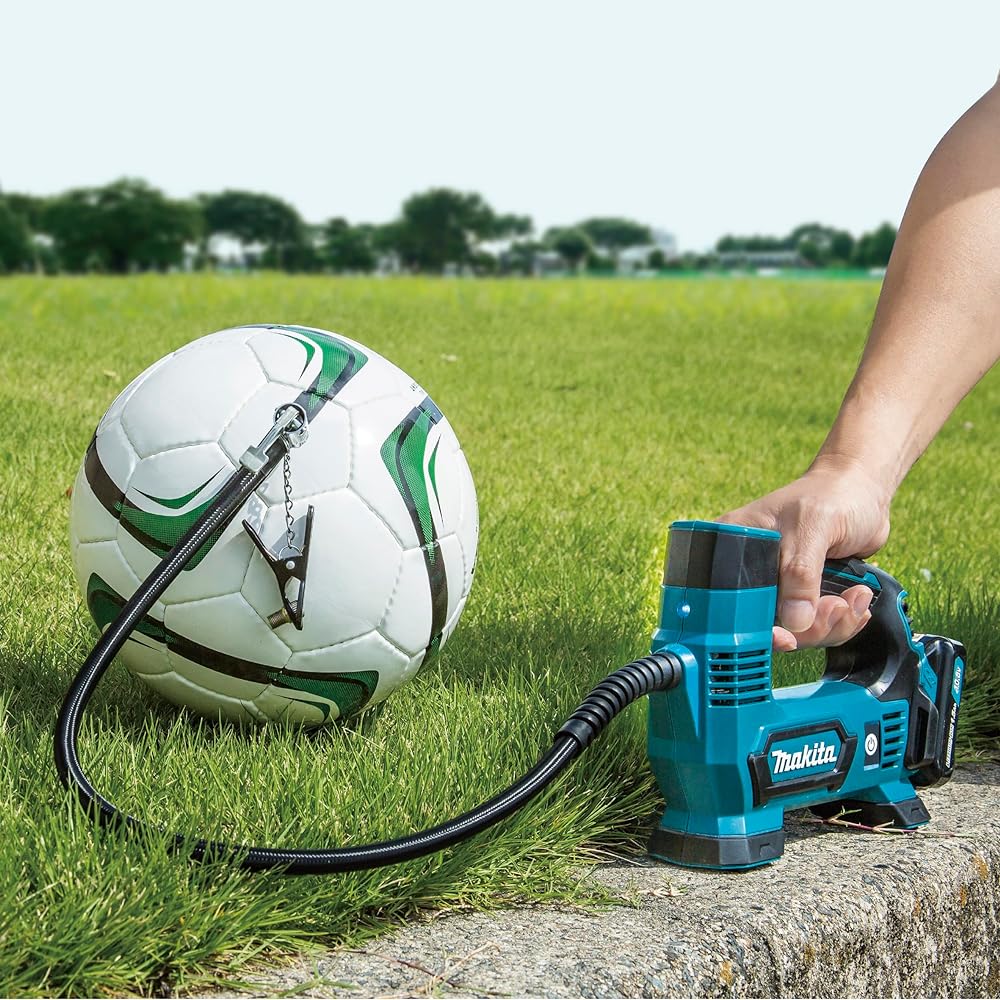 Makita Rechargeable Air Pump (Battery BL1015, Charger DC10SA, Case Included) MP100DSH Body: Depth 23.5cm Body: Height 17.3cm Body: Width 7.4cm