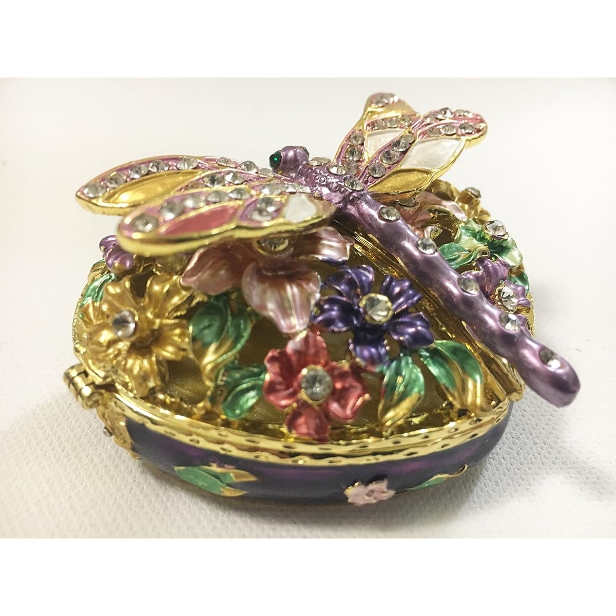 Royal Albert Old Cournty Roses Money Box with Floral Necklace