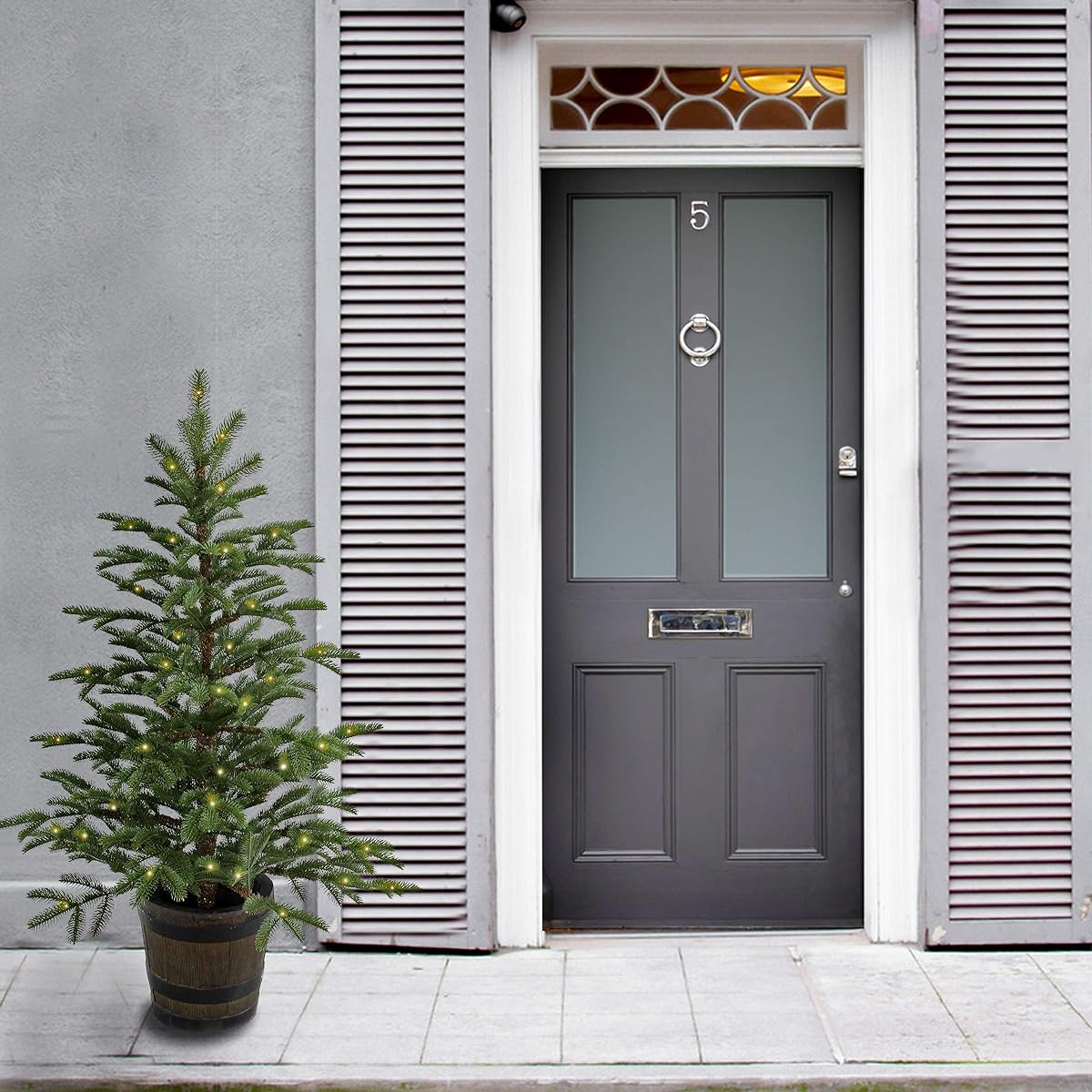 National Tree 4 ft. Feel Real PE Norway Spruce Entrance Tree with 100 Clear Lights and Whiskey Barrel Pot (PENG4-306-40P)