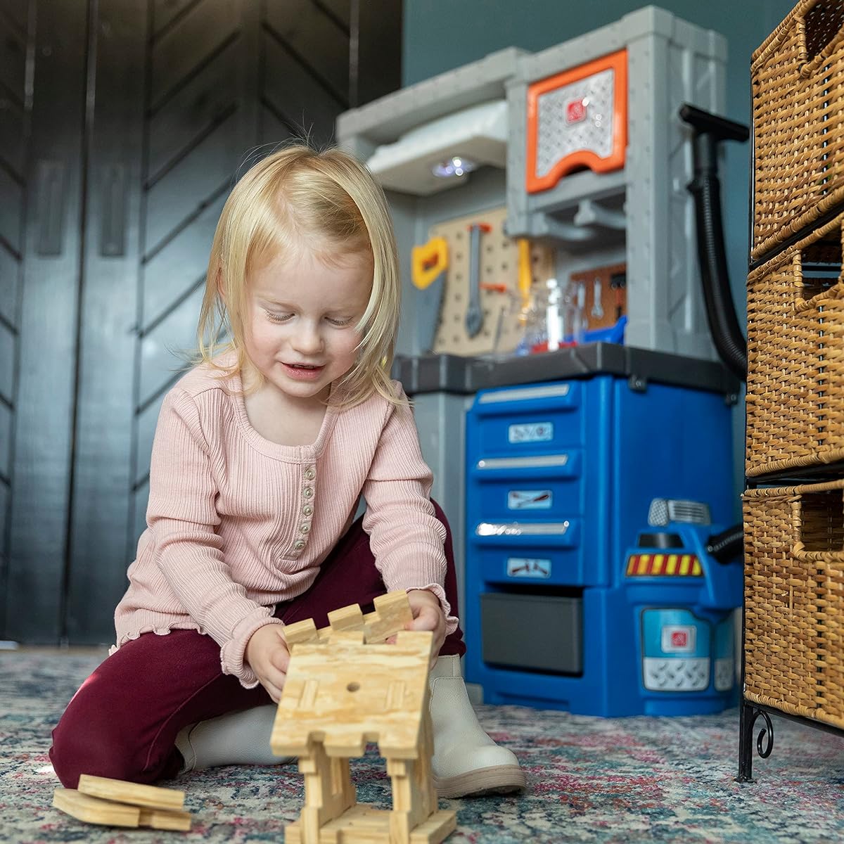 STEP2 Deluxe Workshop [706000]