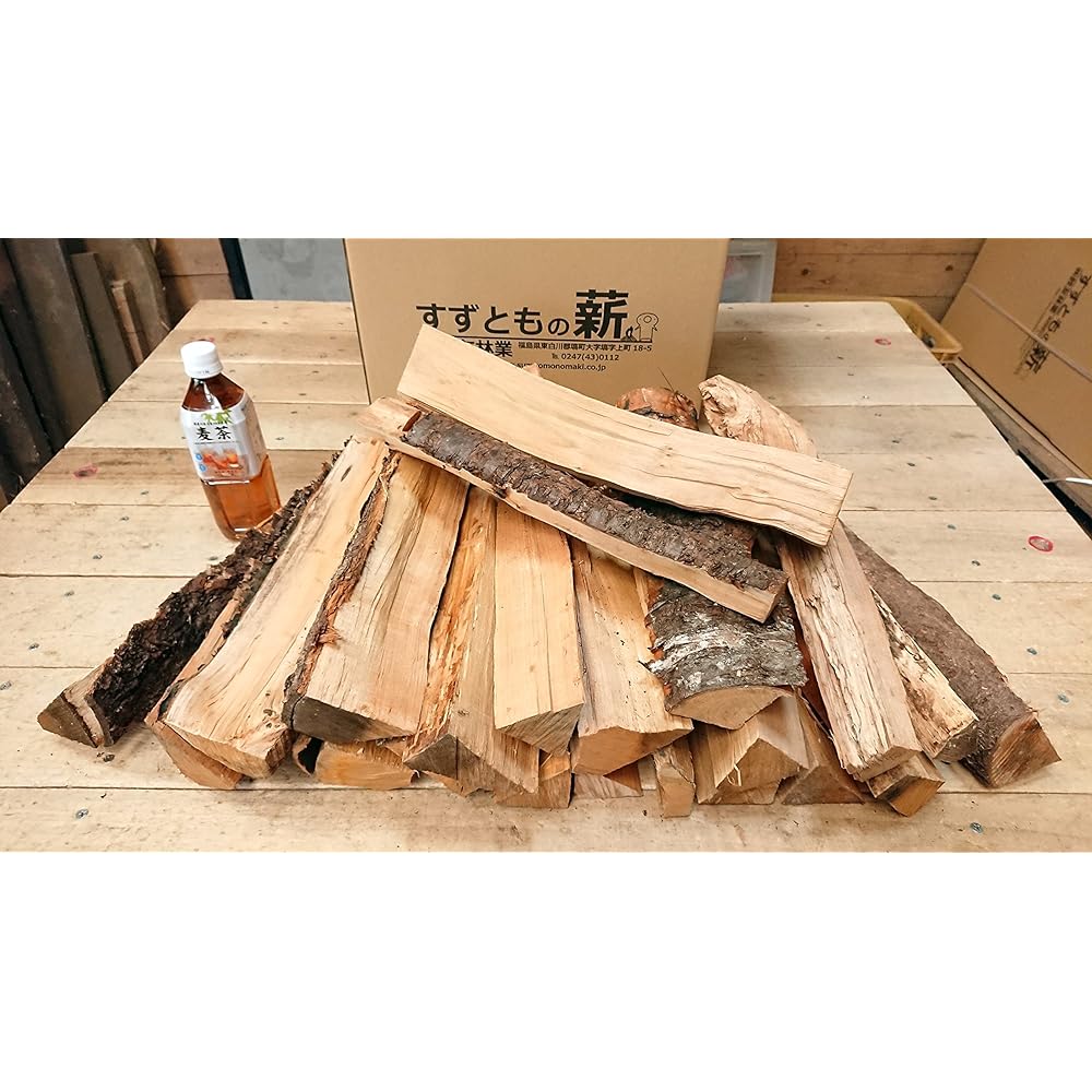 Length 36cm Yamazakura firewood [- For bonfires, wood stoves, etc. Firewood from the Rosaceae family produces fragrant smoke - Suzutomo Forestry] (Capacity approx. 28L [Weight around 11.5kg])