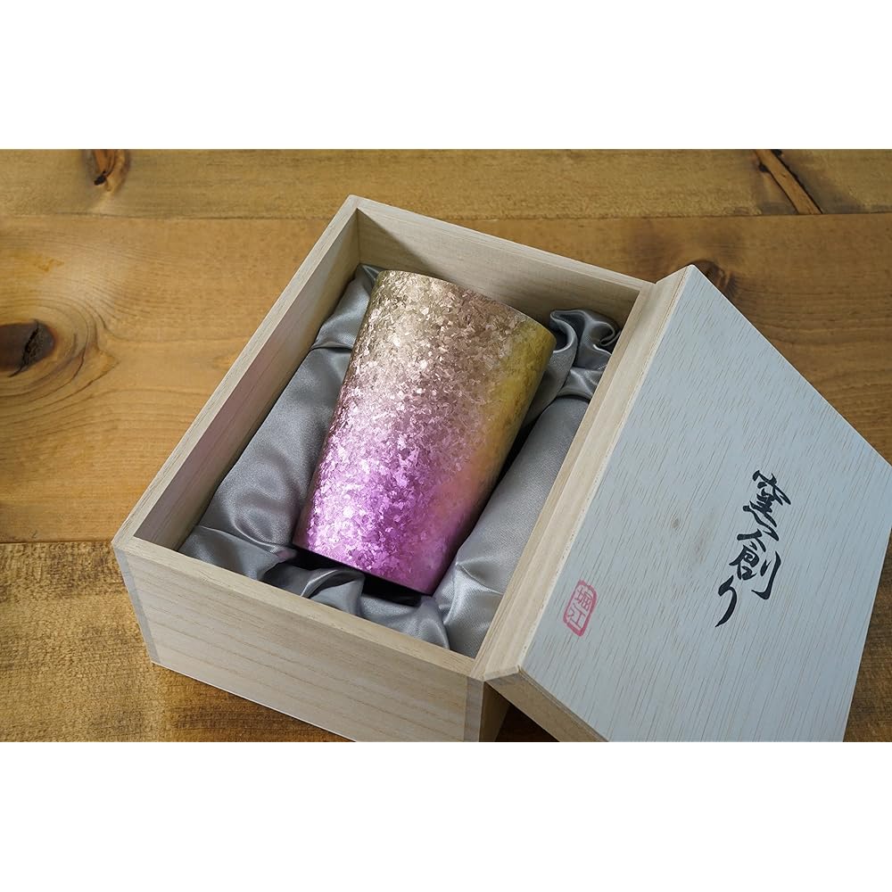 Titanium double tumbler made in Tsubame, Niigata prefecture, kiln-made 270cc, light, gradation pink T09KM270GP
