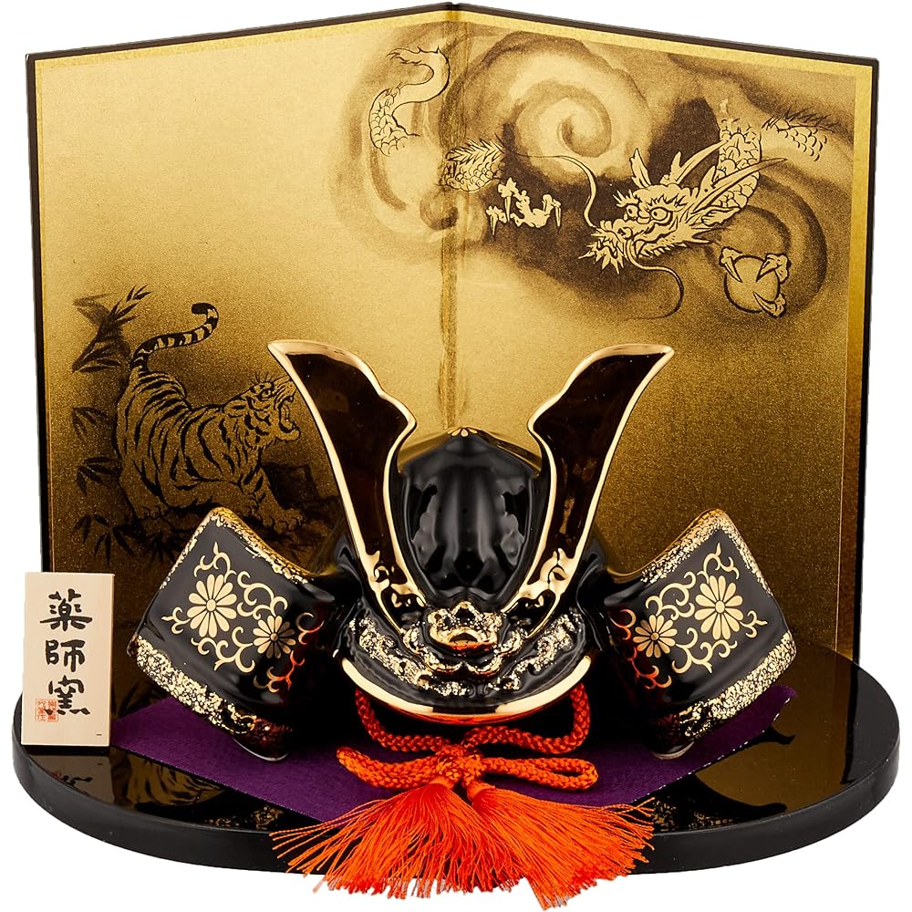 Yakushi Kiln May Doll Boy's Festival Aya Painting Shusse Helmet (Wakamatsu Kinryu, storage paulownia box included)