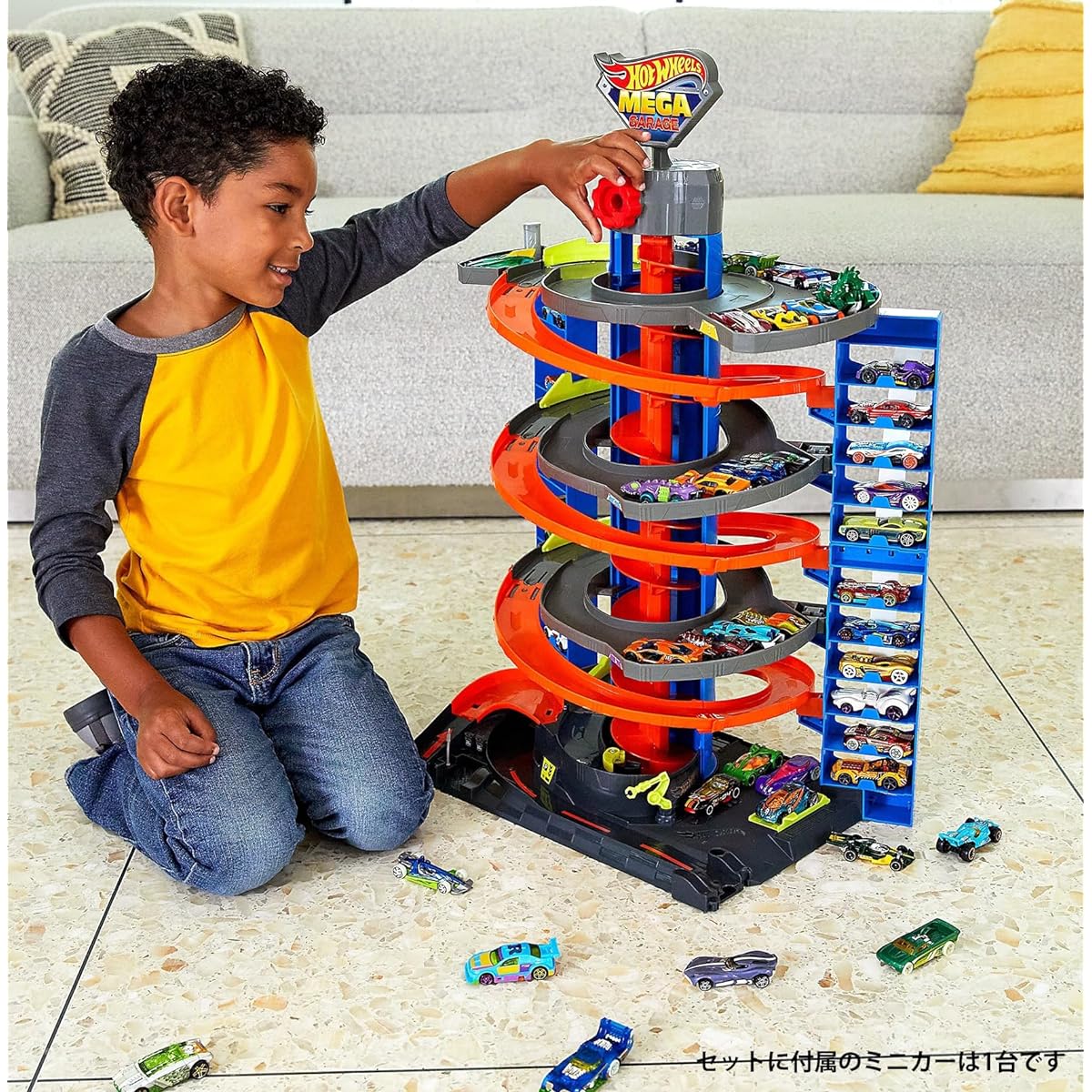 Hot Wheels Mega Garage [Includes 1 original minicar] GTT95
