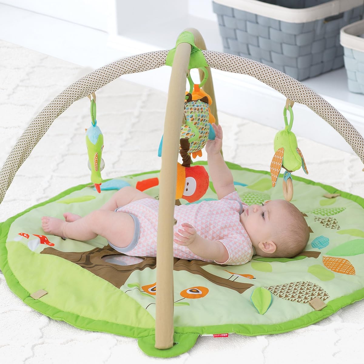 SKIP HOP Playmat Treetop Friends Activity Gym TYSH307500