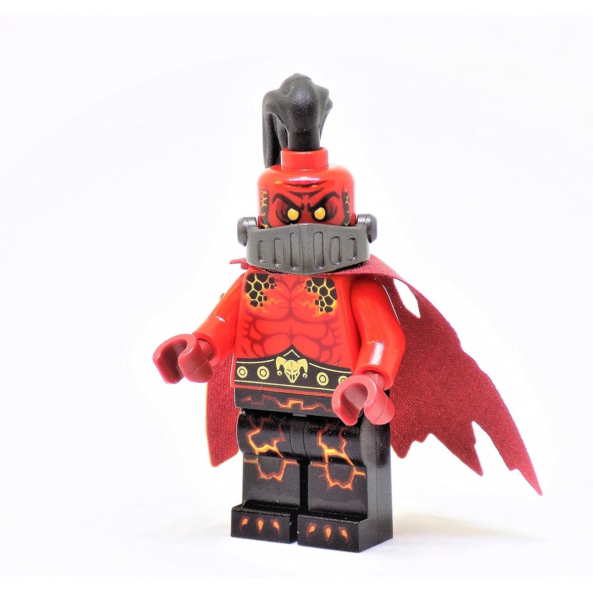 LEGO Nexo Knights General Magmar with Red Cape Minifigure