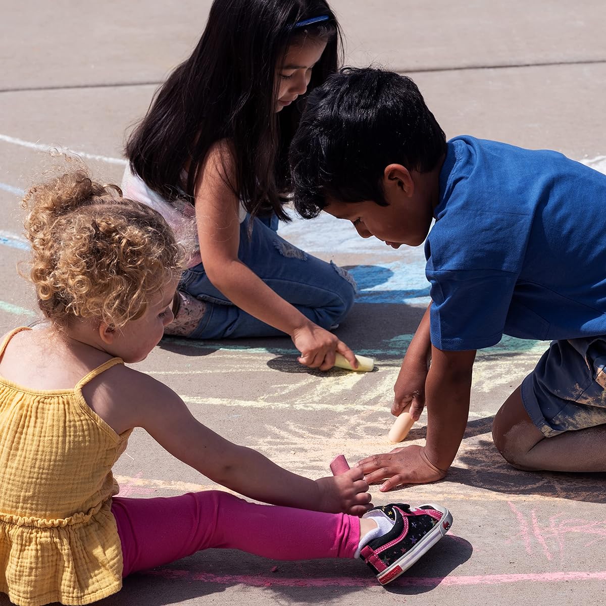 READY 2 LEARN Jumbo Sidewalk Chalk, 9 Colors, Set of 20, Washable, Non-Toxic, Colored Chalk