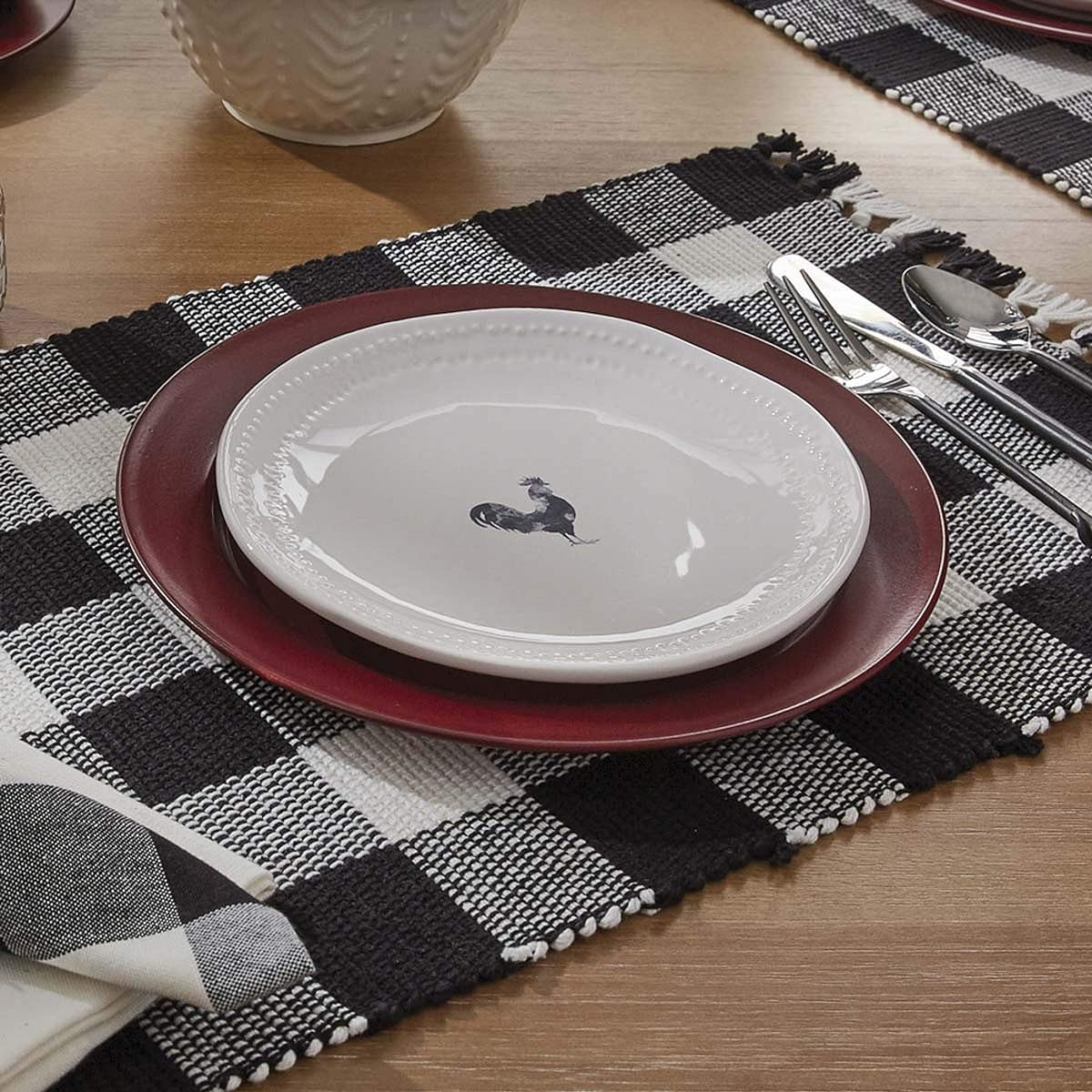Park Designs Wicklow Yarn 13" x 54" Table Runner - Black and Off-White Buffalo Check