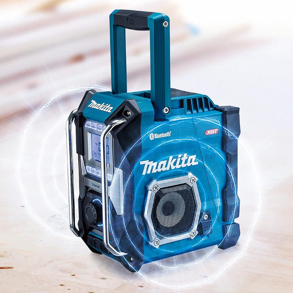 Makita Rechargeable Radio (White) 40Vmax Main Unit Only/Battery and Charger Sold Separately MR001GZW