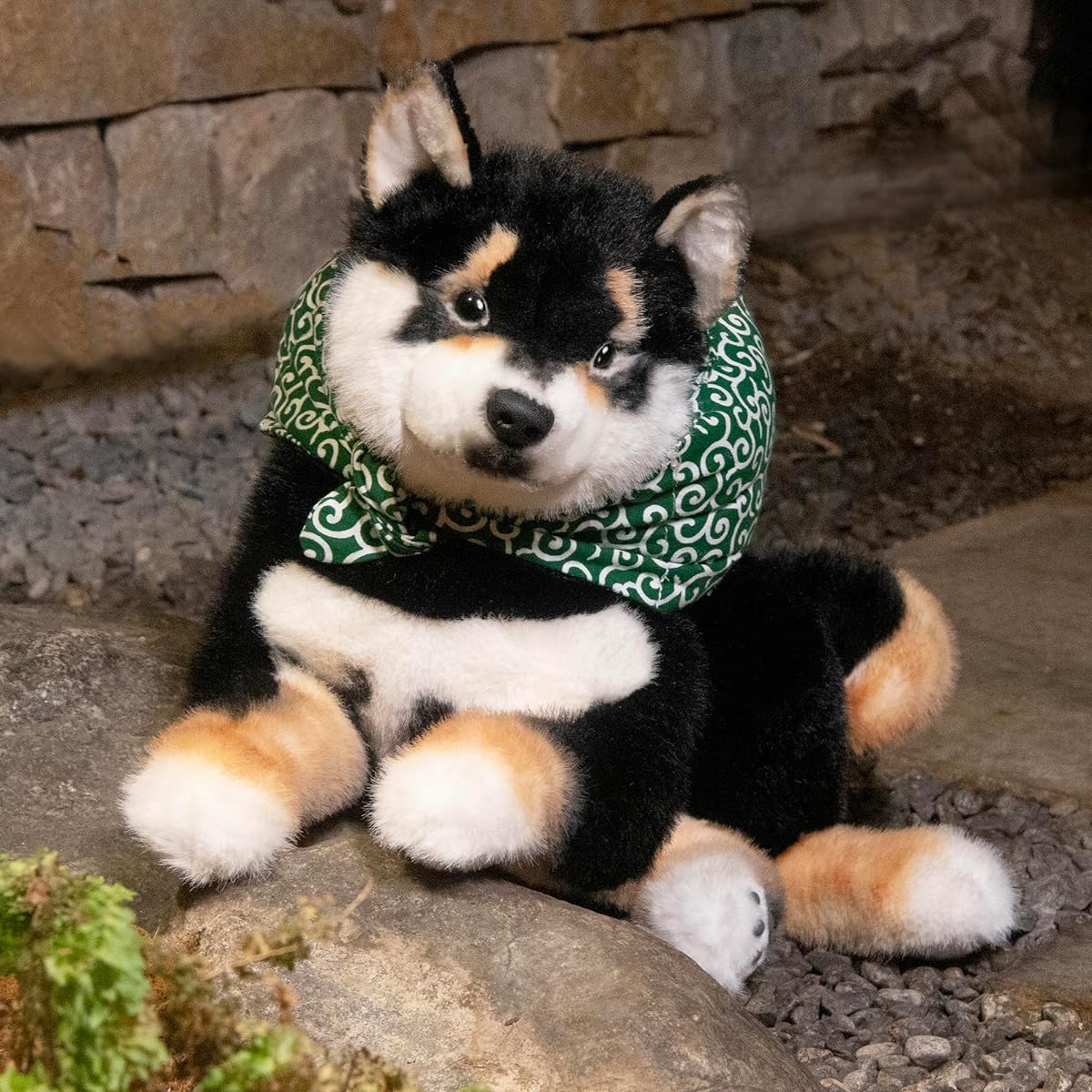 Chongker Shiba Inu Stuffed Toy Realistic, Gentle Touch, Cute, Soft and Soothing Akita Inu Stuffed Toy, Purely Handmade, Stuffed Toy Dog, Birthday Anniversary Gift for Dog Lovers, Mothers, Children and the Elderly (Kuro Shiba)