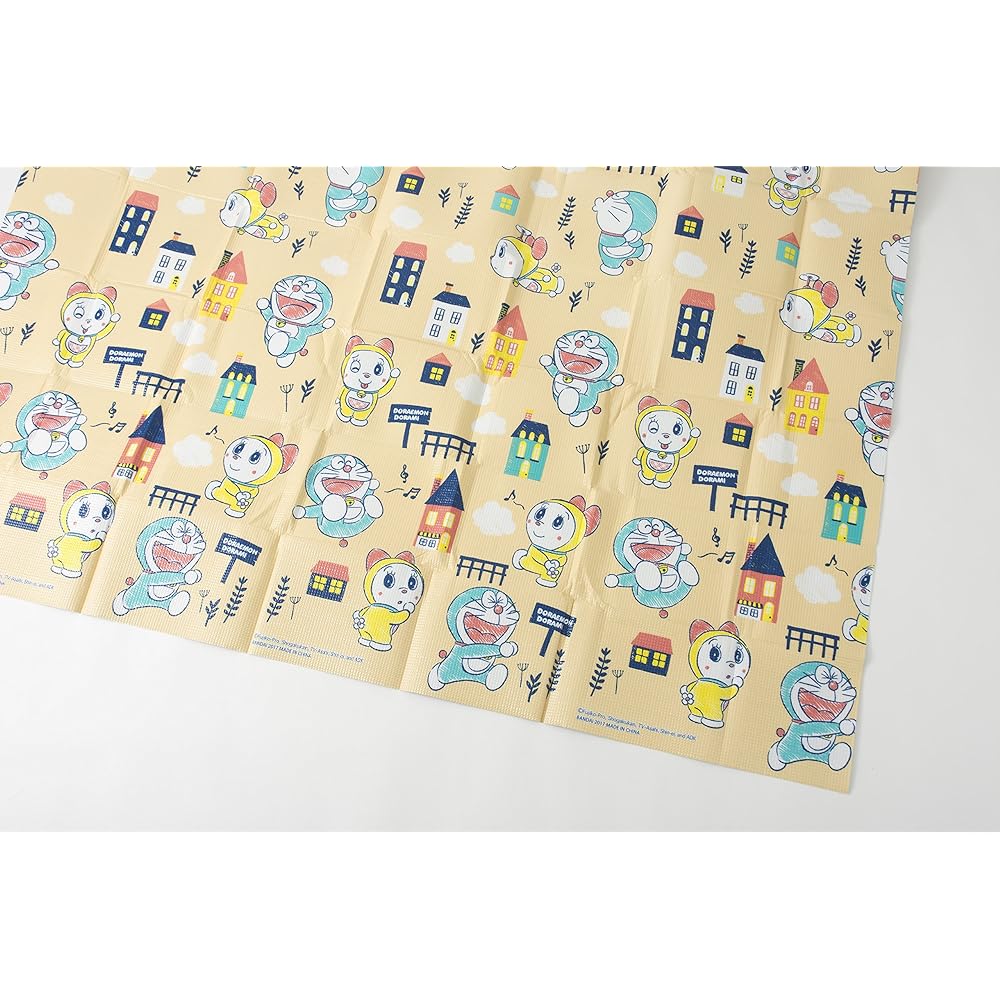 Asahi Koyo Doraemon Leisure Sheet for 4 to 5 people, Beige, Approximately 180cm long x 180cm wide (approximately 2 tatami mats), 3-layer structure, Handbag included