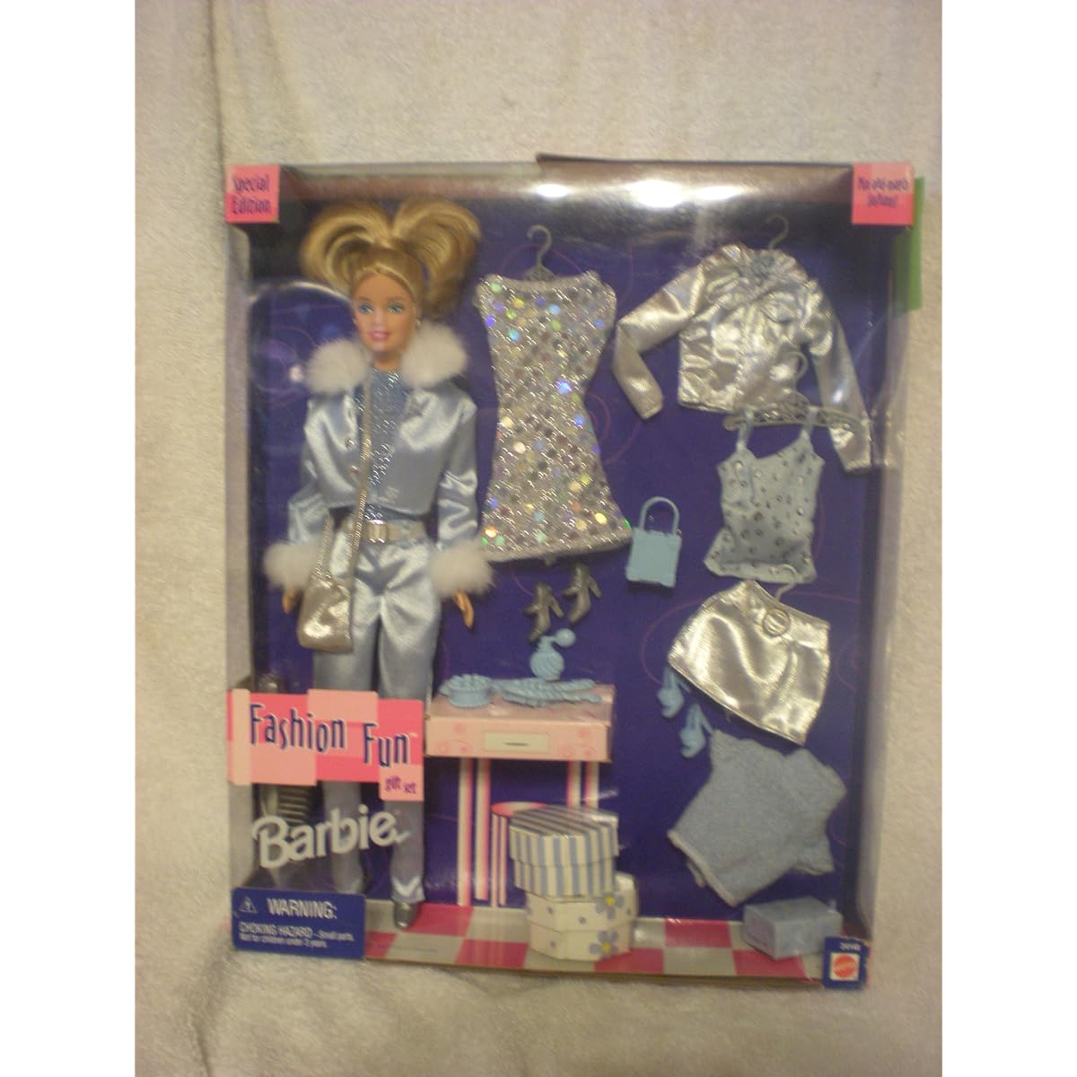 Barbie Fashion Fun Gift Set with 3 Different Outfits