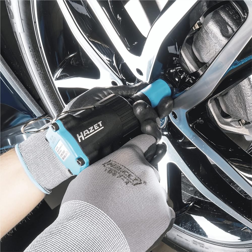 HAZET Air Impact Wrench Max. Loosening Torque 1100Nm, Square Drive 12.5mm (1/2 inch) | Low Vibration | Tool for Tightening and Loosening Screws [Regular Japanese Import Product] 9012M