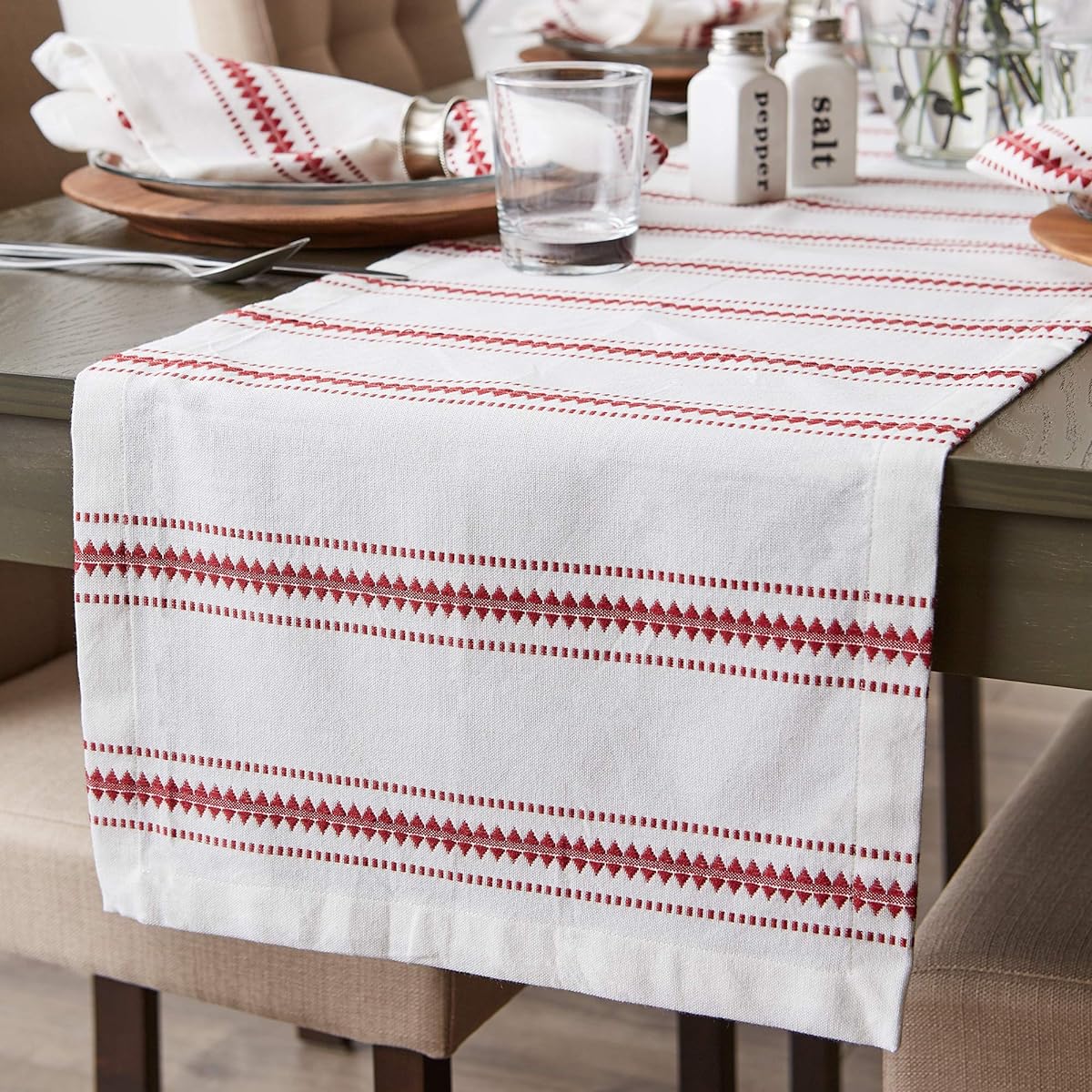 DII Zig Dobby Table Top Collection Table Runner 14x108 Barn Red
