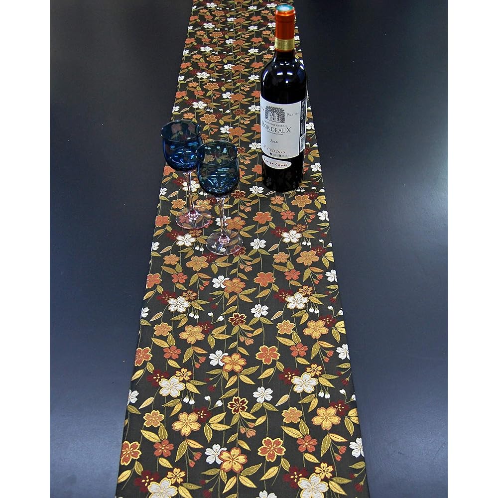 Japanese-style kimono table runner, gorgeous like an obi, creates a modern Japanese look for parties and events, table coordination for Christmas and New Years, obi-style, all-over pattern, boxed, wrapped, 180cm (Sakura)
