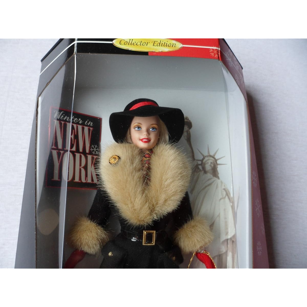 Barbie Winter In New York Barbie Collector Doll Imported 19429