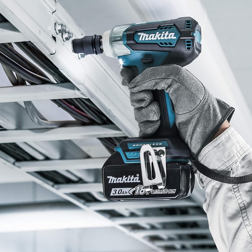 Makita Impact Wrench TW181DZ (18V) Torque 180Nm Equipped with nut drop prevention mode Battery charger sold separately