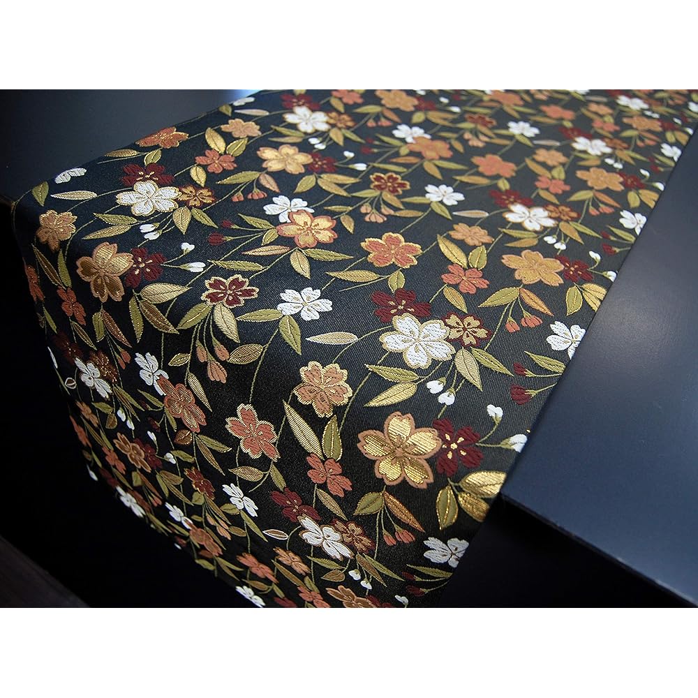 Japanese-style kimono table runner, gorgeous like an obi, creates a modern Japanese look for parties and events, table coordination for Christmas and New Years, obi-style, all-over pattern, boxed, wrapped, 180cm (Sakura)