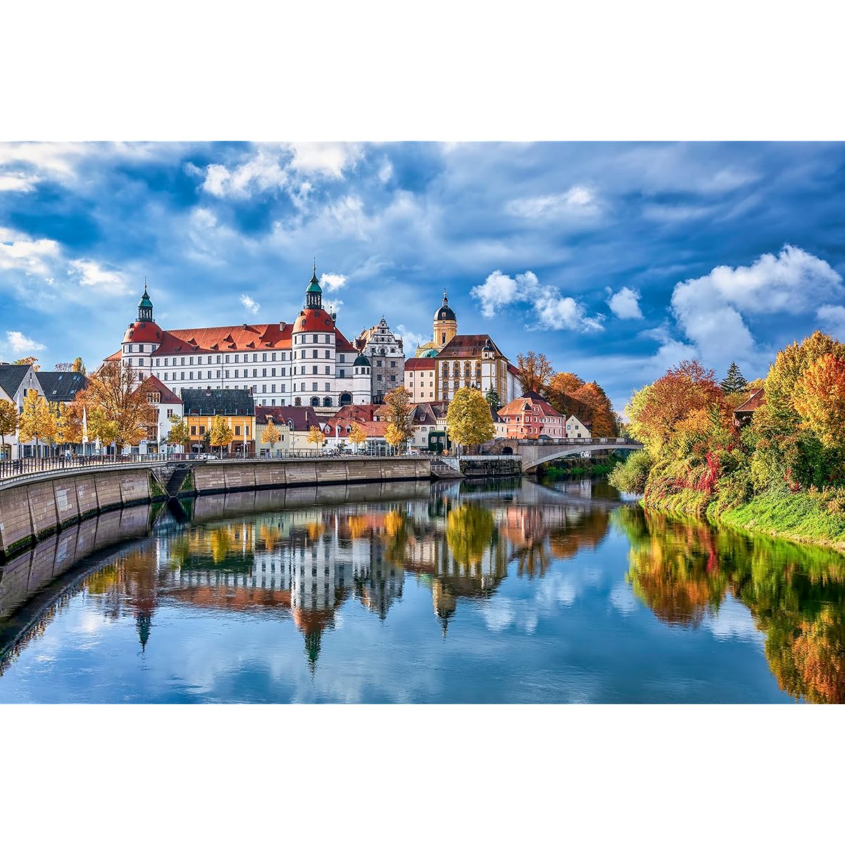 PLAYVERSE - Neuburg Castle Palace, Germany - 500 Piece Jigsaw Puzzle for Adults - 20.4" x 14.9" | 52 x 38 cm