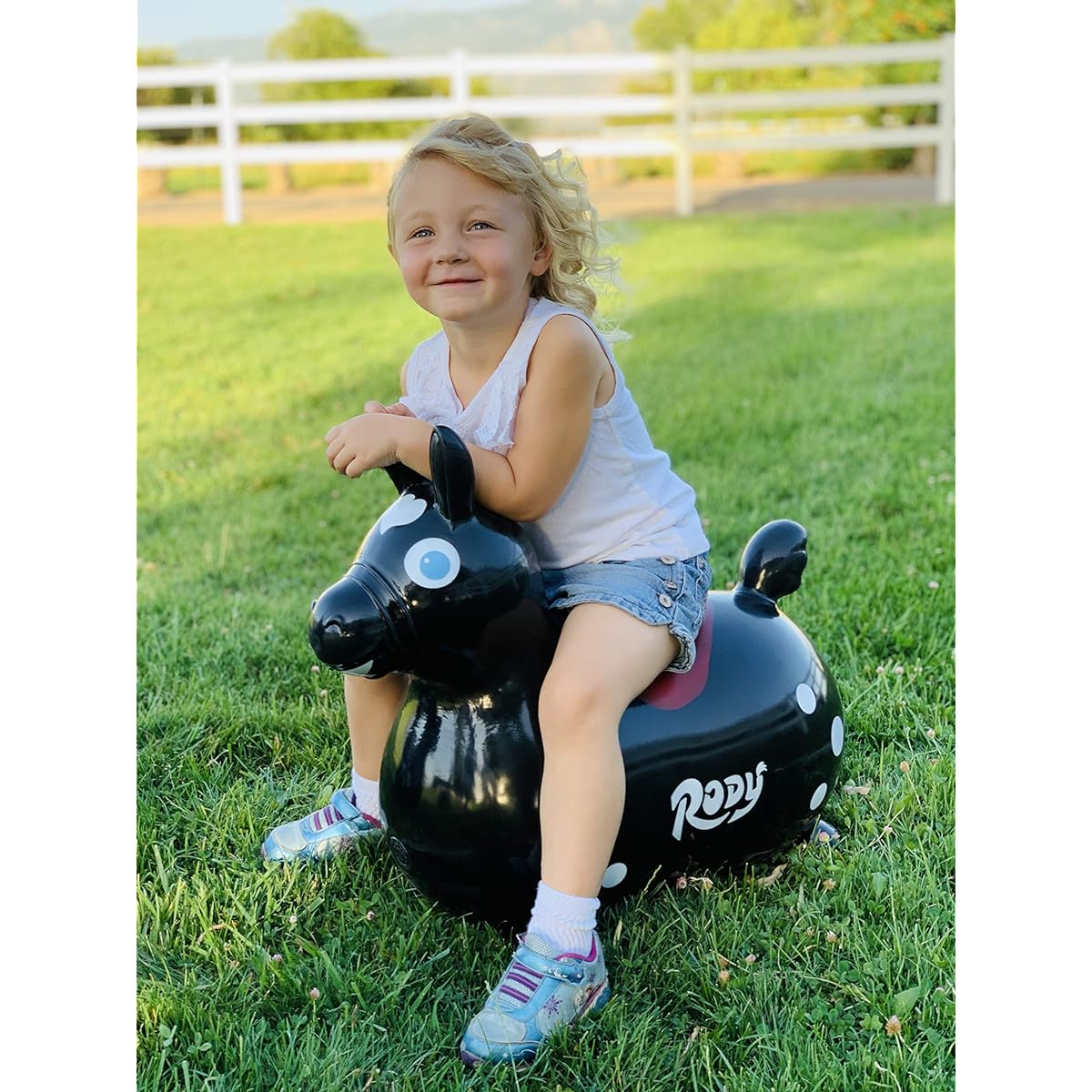 GYMNIC Rody Bounce Horse Black