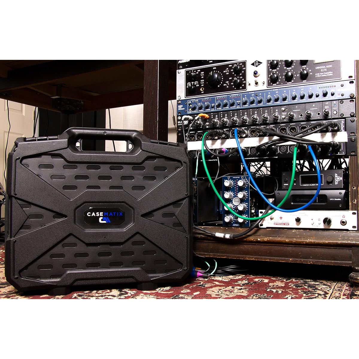 CASEMATIX Hard Shell Travel Case Compatible with Maonocaster Lite Audio Mixer Podcast Equipment Bundle Customizable Foam Interior Fits Podcast Mixer, Microphone, Cables, and More - Case Only