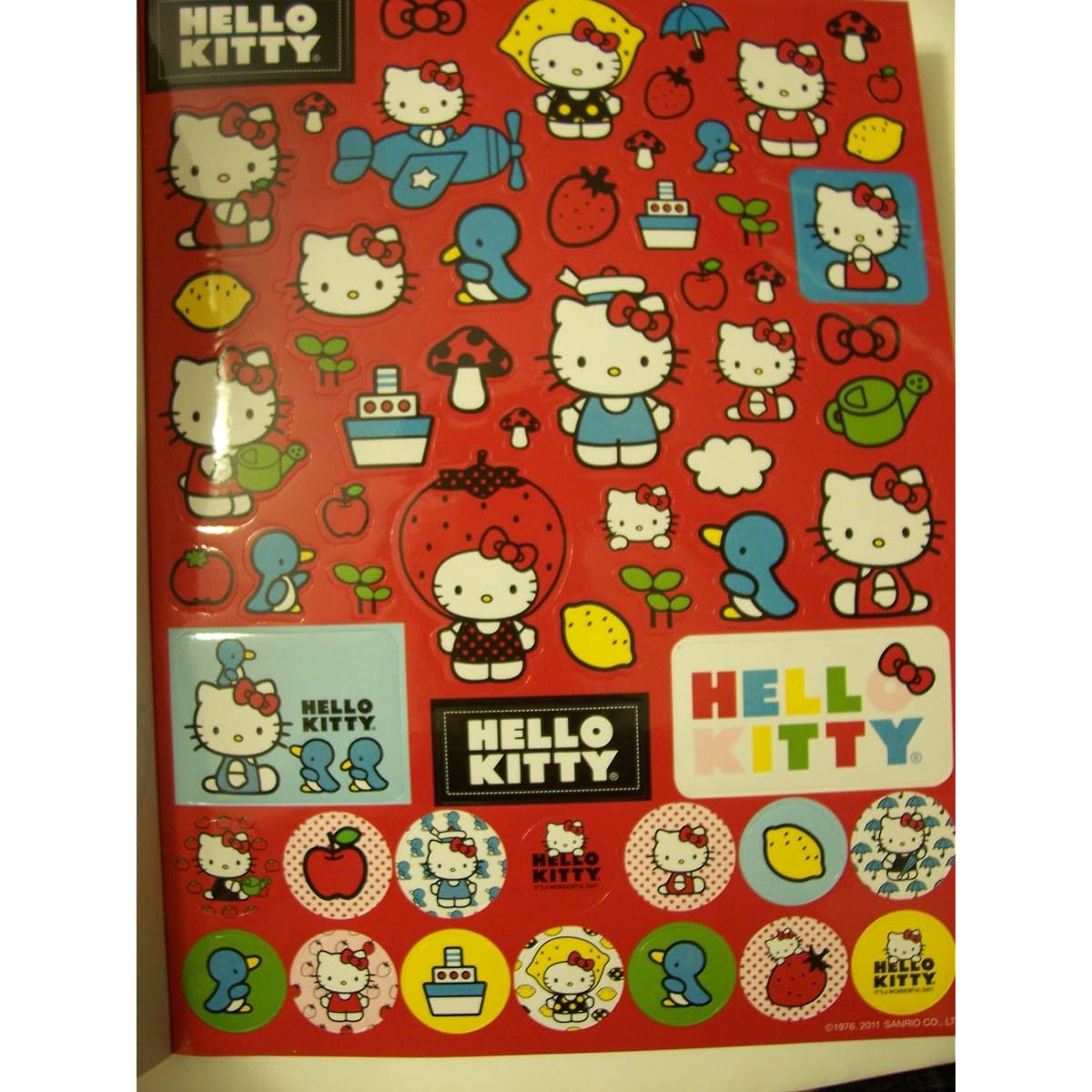 Hello Kitty Colouring & Activity Book Strawberry Delight (90 Pages Plus Bonus Sticker Sheet)