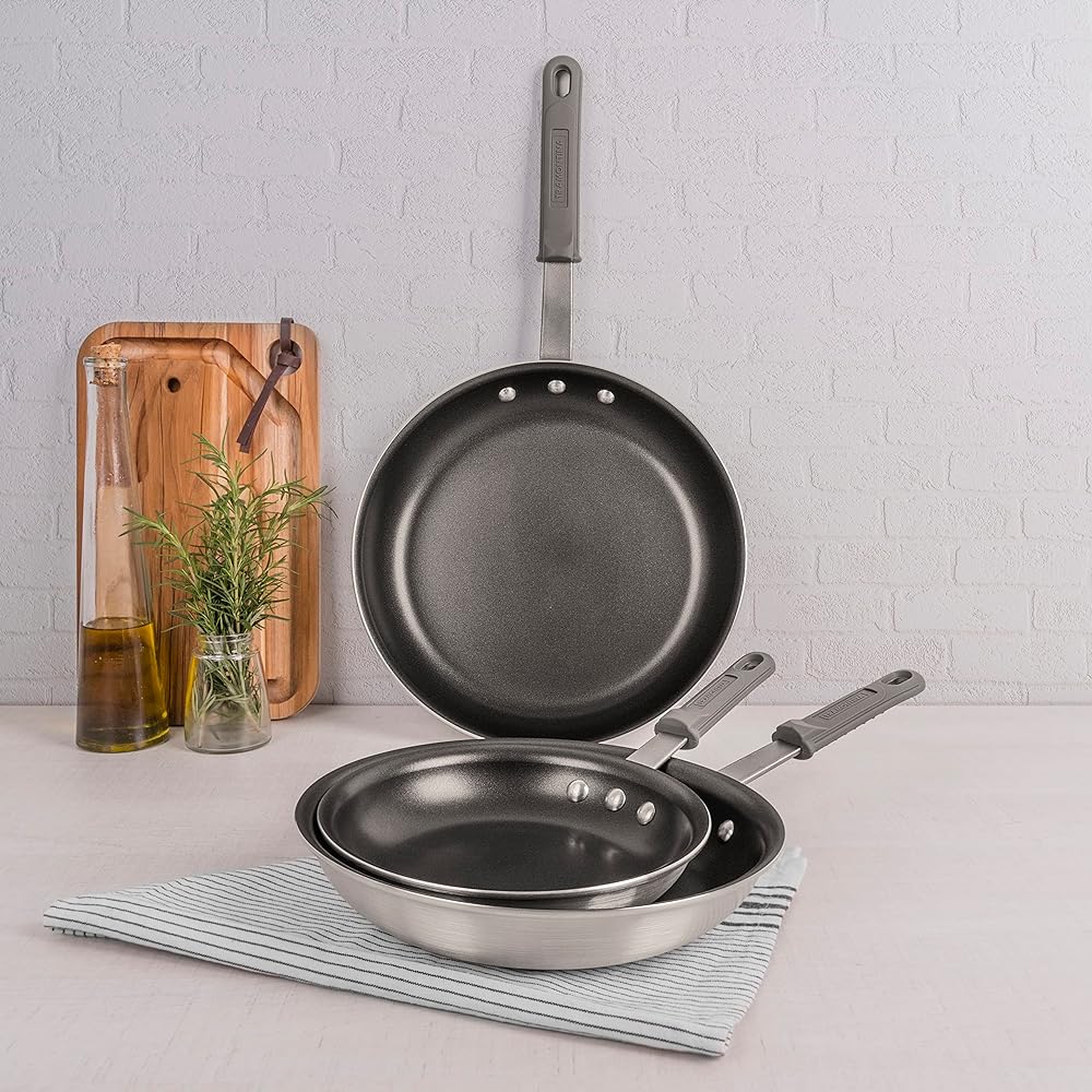 Tramontina Professional Non-Stick Frying Pan 30cm Heavy Duty Reinforced Aluminum Fluorine Coated Rubber Handle Lightweight Dishwasher Safe Gas Fire Only Respect for the Aged Day Housewarming Gift Made in Brazil 20890/030 TRAMONTINA
