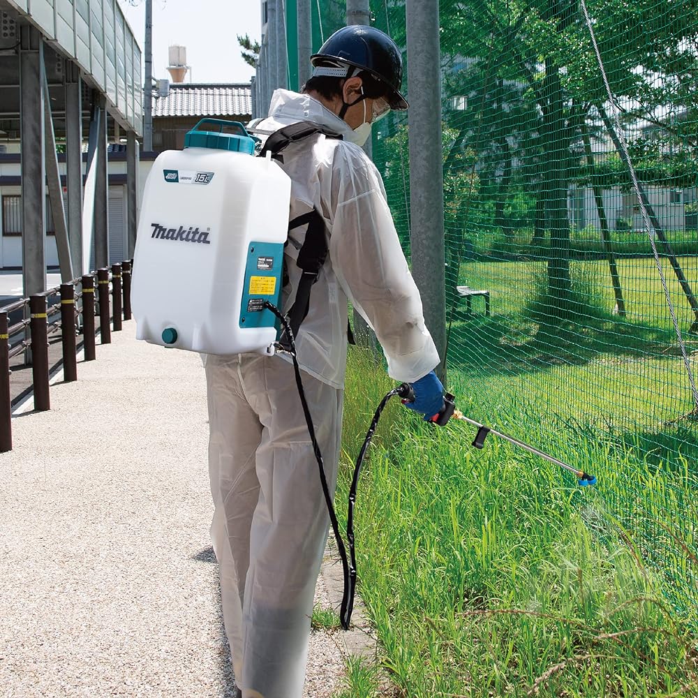 Makita 18V Rechargeable Sprayer 10L Body Only (MUS108DZ) Handheld Blue Plastic