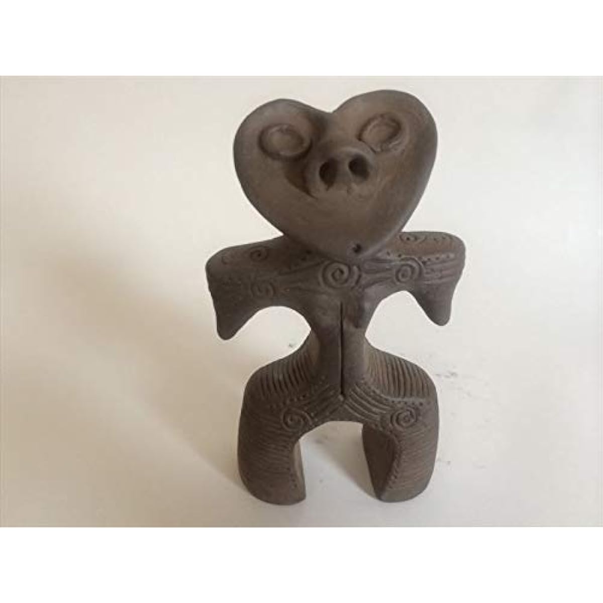 Heart-shaped clay figurine Heart-shaped clay figurine Clay figurine replica Dark brown Gunma Important cultural property Jomon period Heart clay figurine Cute time-killing goods