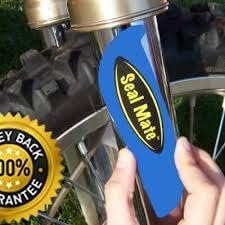SQUATCH RACING SEAL MATE Fork Seal Cleaning Tool 2 Pack