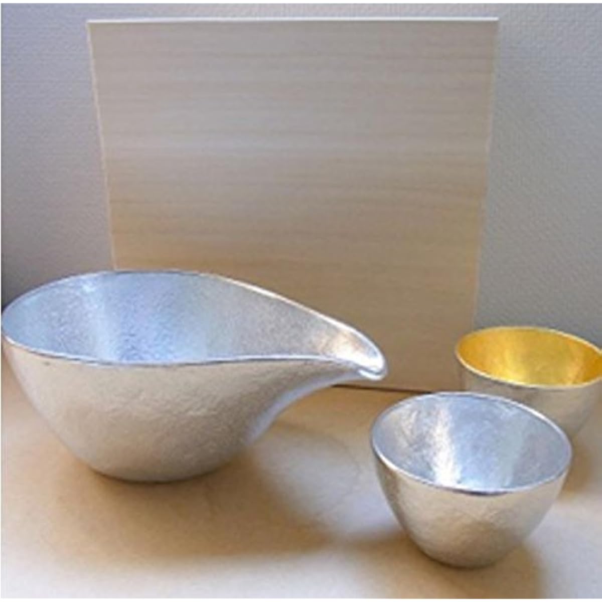 Nousaku paulownia box sake set, single-mouth small, sake cup (tin, gold leaf), 100% pure tin