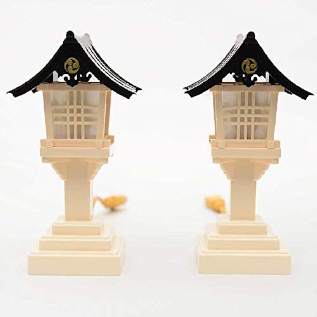 [Hiruta Butsu Shop] Sacred Tools Tomoe Crest Kasuga Lantern Plastic Black 1 Pair