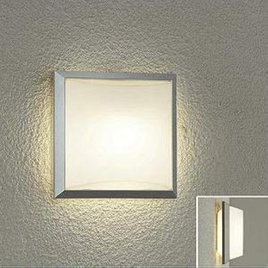 DAIKO Outdoor Light [Lamp Included] LED Bulb 4.2W (E17) Light Bulb Color 2700K DWP-39519Y Silver