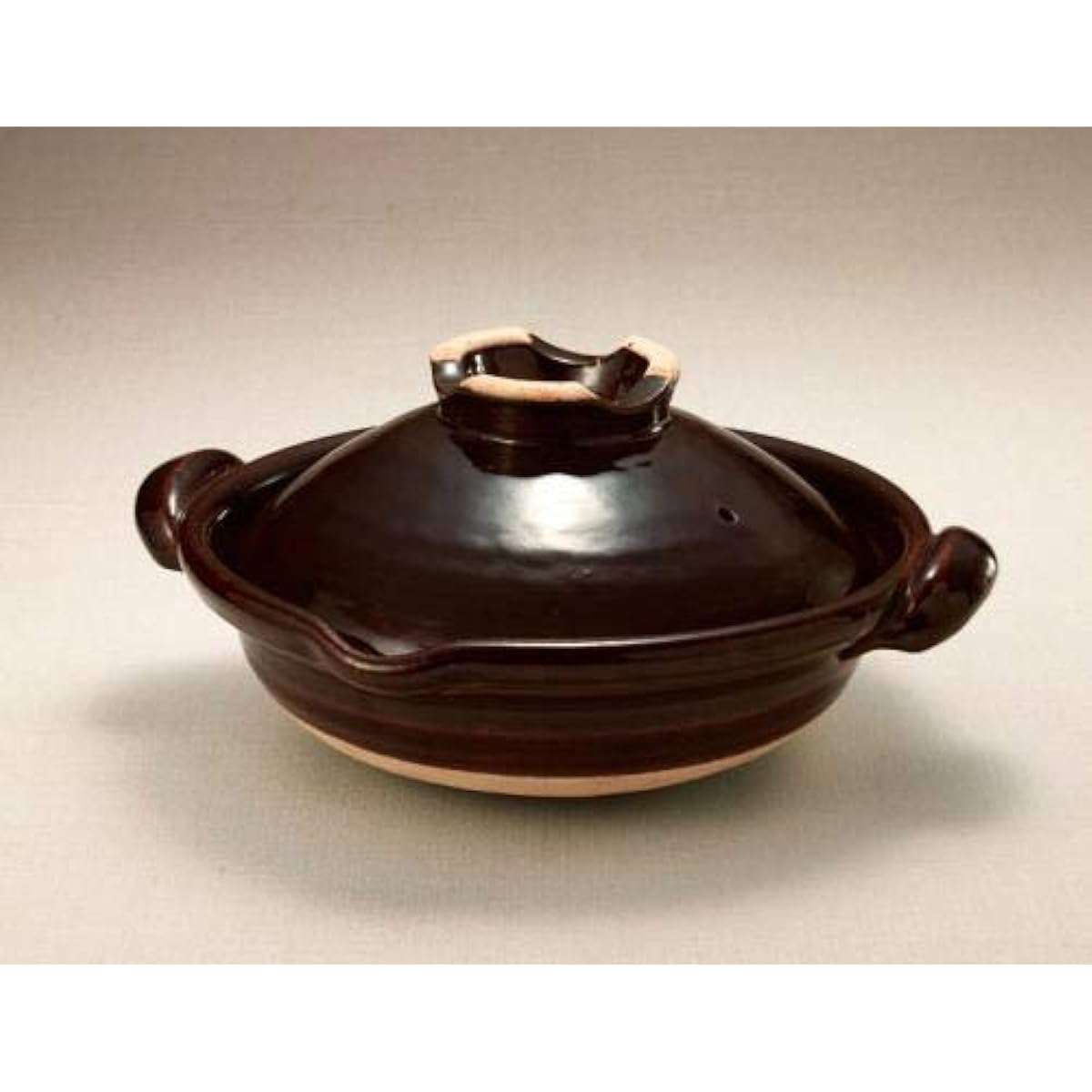 Doraku black pot with spout 8 inches